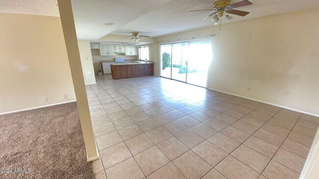 Building Photo - 10019 N 48th Dr