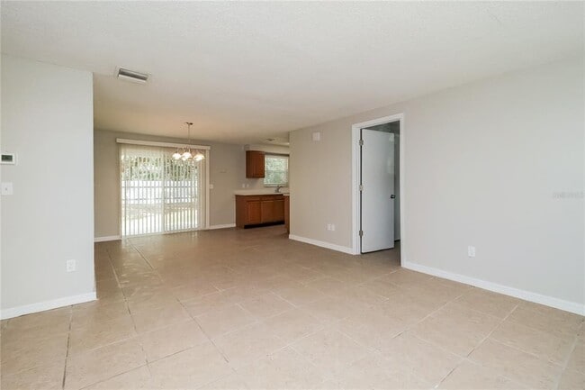 Building Photo - 535 San Lanta Cir