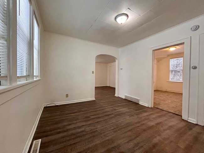 Building Photo - 1471 Hoyt St