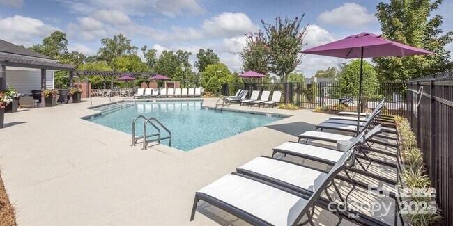Foto del edificio - 14325 Plantation Park Blvd