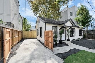 Building Photo - 4215 Eli St