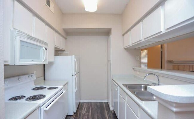 Foto del edificio - 3 bedroom in Balch Springs TX 75180