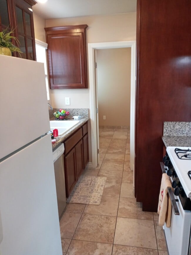 Building Photo - 425 S Lincoln Pl