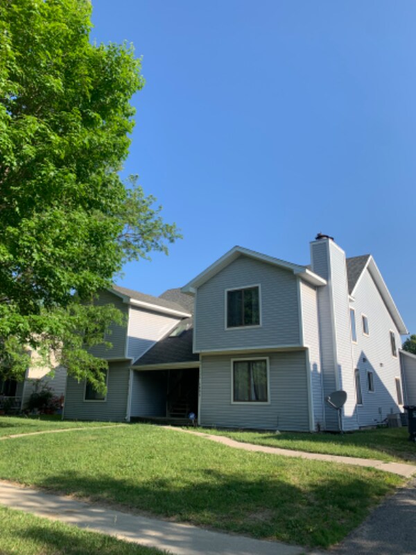 Primary Photo - 5806 Ryewyck Dr