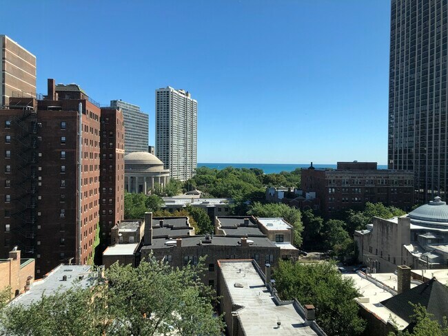 Foto del edificio - 2728 N Hampden Ct
