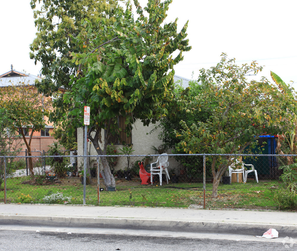 Building Photo - 6148 Heliotrope Ave