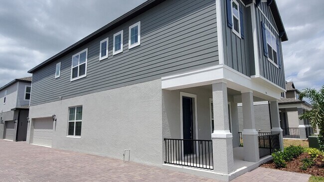 Foto del edificio - Lovely 4 bedroom townhome in Venetian Bay