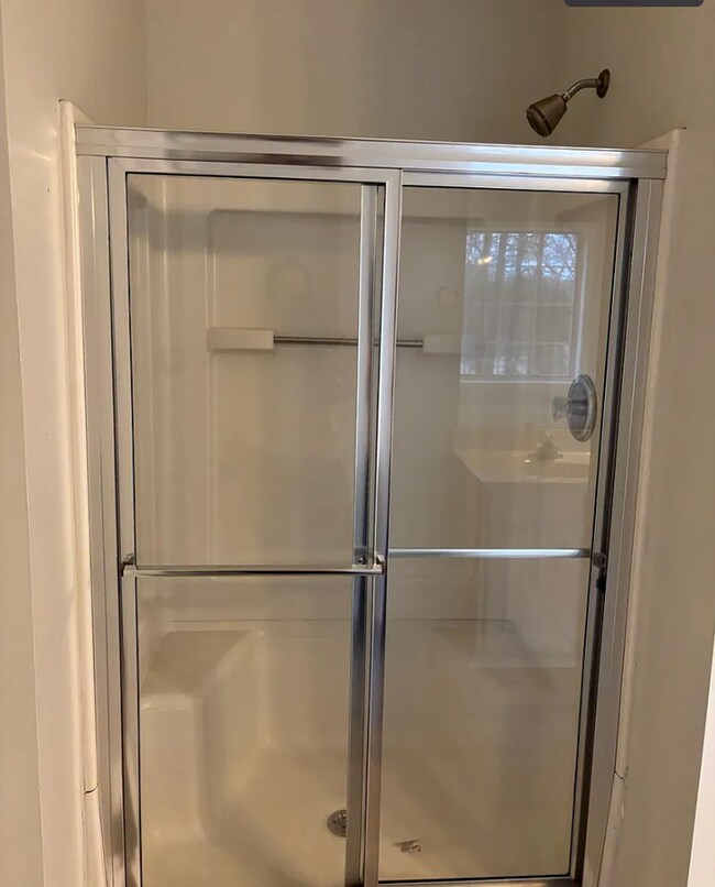 Building Photo - Bright & Move-In Ready Home with Private Backyard in the Heart of Dacula – Near Parks, Schools & ...