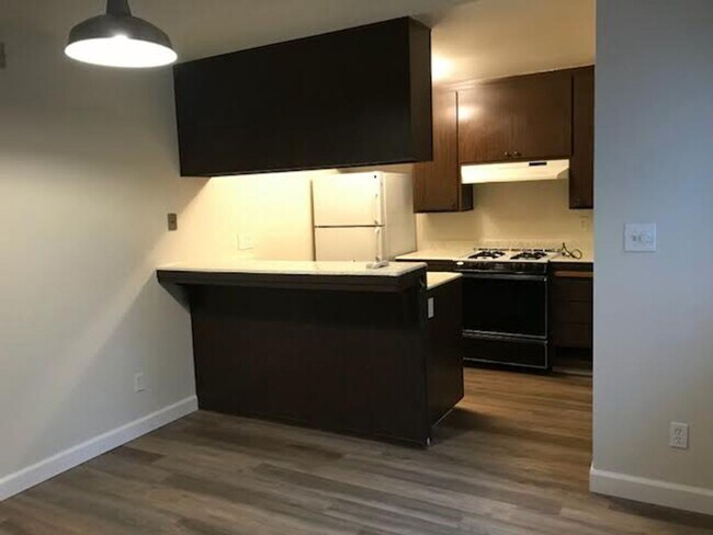 Building Photo - 1712 Fremont Ct