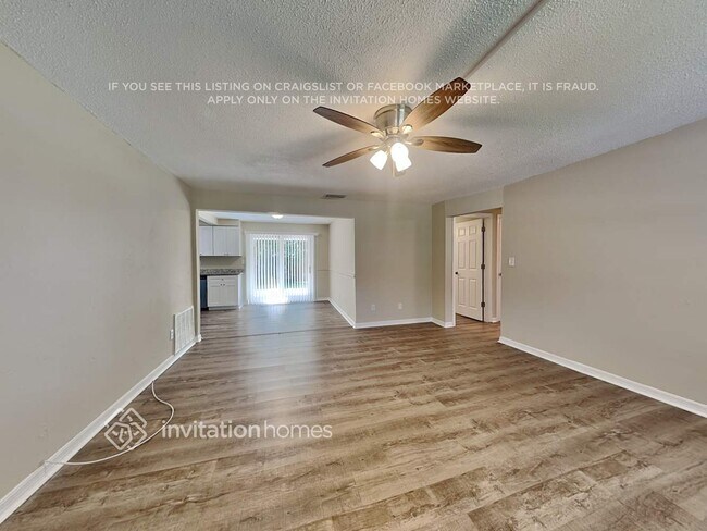 Foto del edificio - 8822 91st St N
