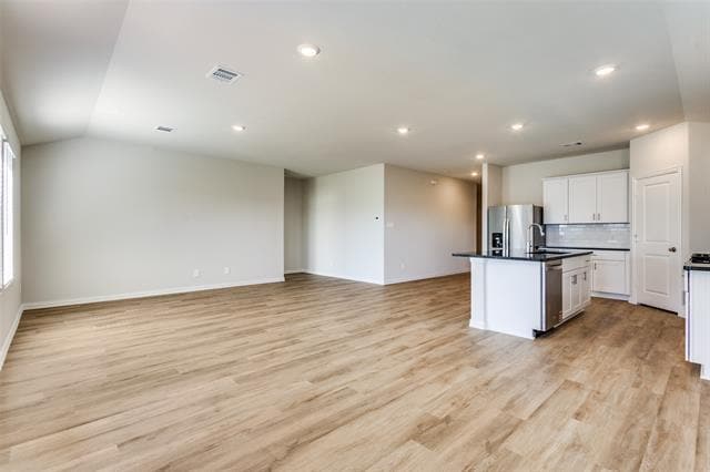 Building Photo - 513 Tidal Dr