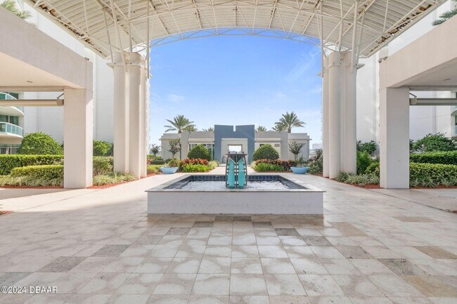 Foto del edificio - 1241 Riverside Dr