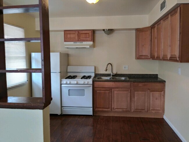 Building Photo - 2216 19th Ave