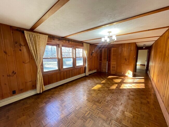 Foto del edificio - 10 Millwood Cir