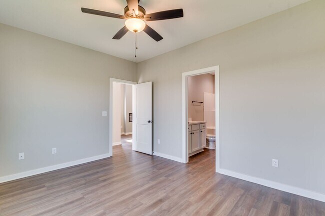 Foto del edificio - 15441 W Josephine St