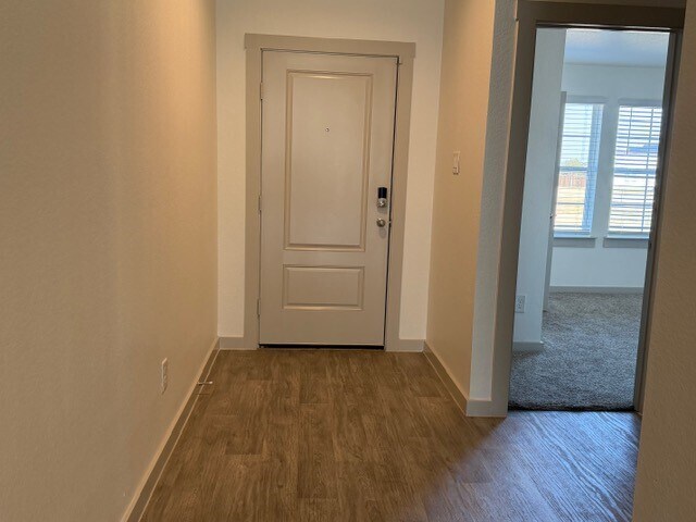 Foto del edificio - 8107 Precious Passing Way