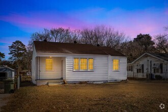 Building Photo - 3026 Texas St