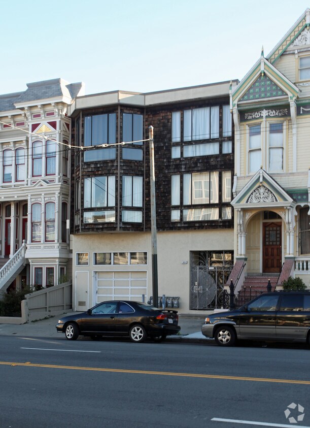 Building Photo - 819 S Van Ness Ave