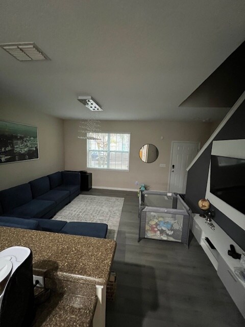 Foto del edificio - 8682 Brookvale Dr