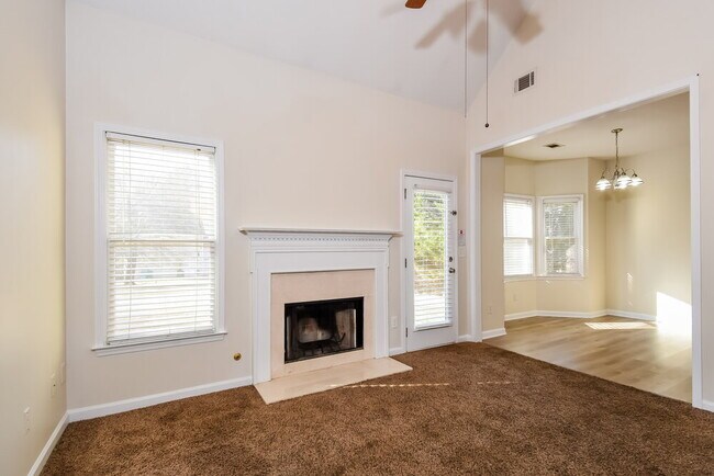 Building Photo - 5545 Wheatfield Ln