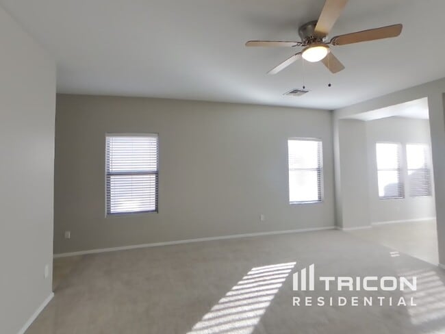 Building Photo - 883 E Dust Devil Circle San Tan Valley AZ