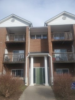 Building Photo - 258 E Plane St