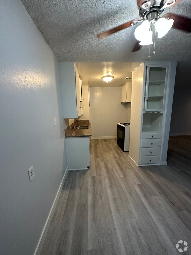 Apartments near 1958 Lansdowne Ave