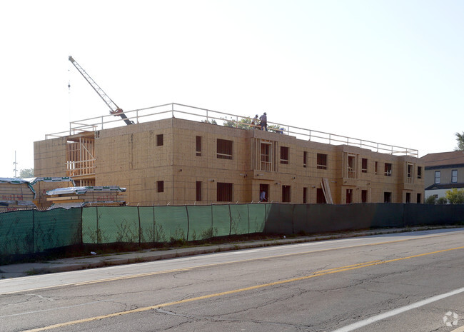 Building Photo - Walnut Commons