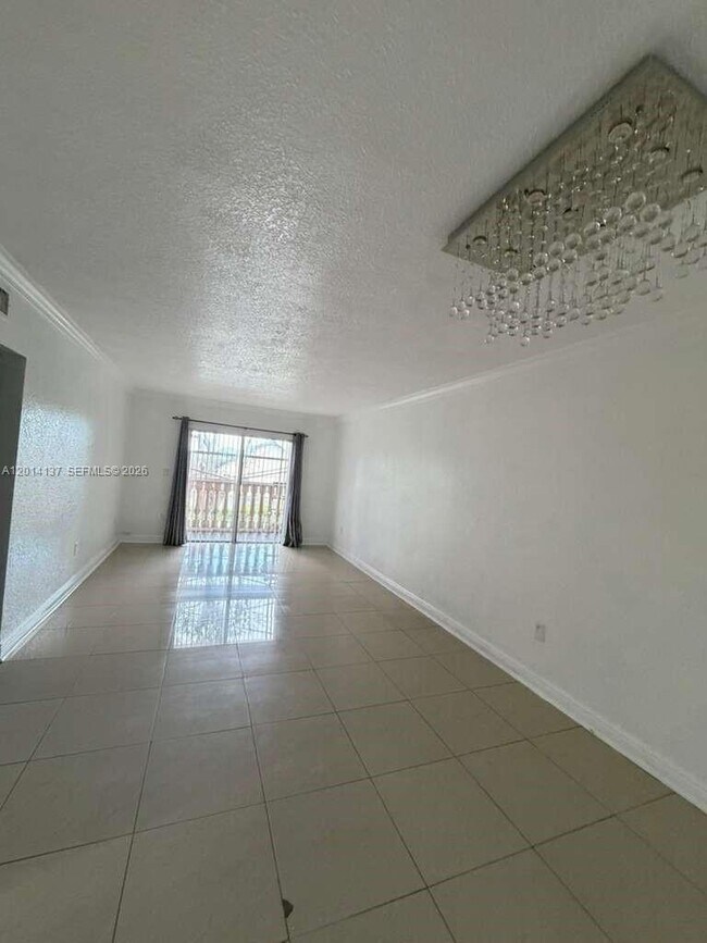 Foto del edificio - 575 W 69th St