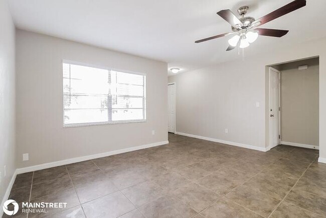 Building Photo - 1456 CORONET DR, DELTONA, FL 32725