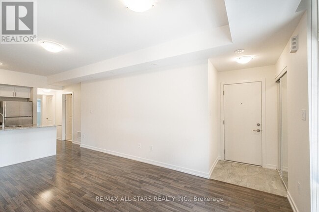 Building Photo - 1-211 Whitaker Wy
