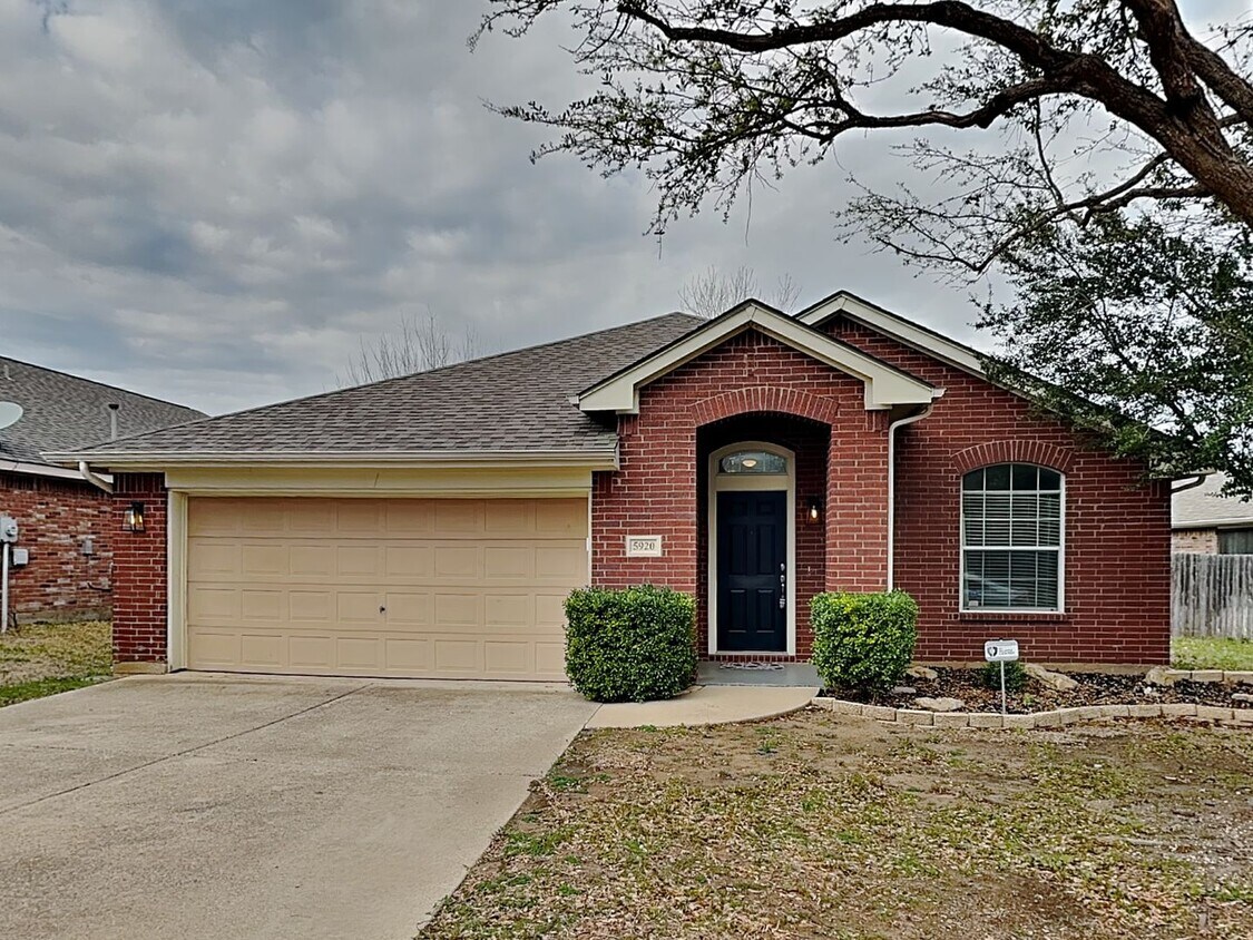 Where Comfort Meets Convenience in Marine Creek Ranch - Where Comfort Meets Convenience in Marine Creek Ranch