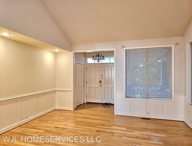 Building Photo - 4 br, 2.5 bath House - 13318 NE 92nd Way