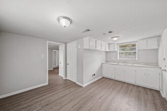 Building Photo - 1706 California St