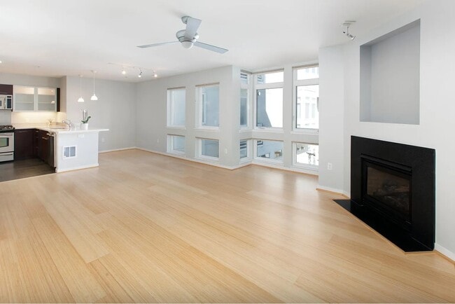 Photo - 3208 Pierce St Apartment