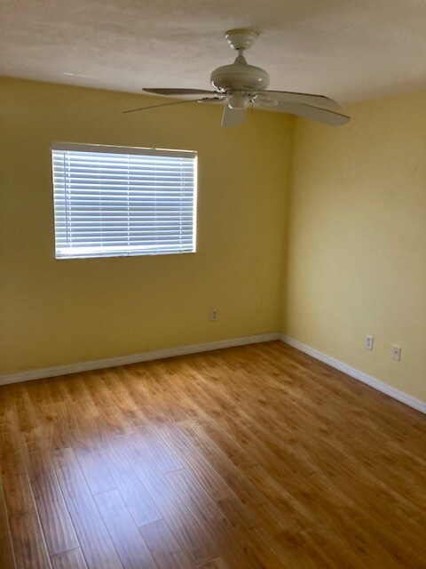 Foto del edificio - 3206 S Atlantic Ave