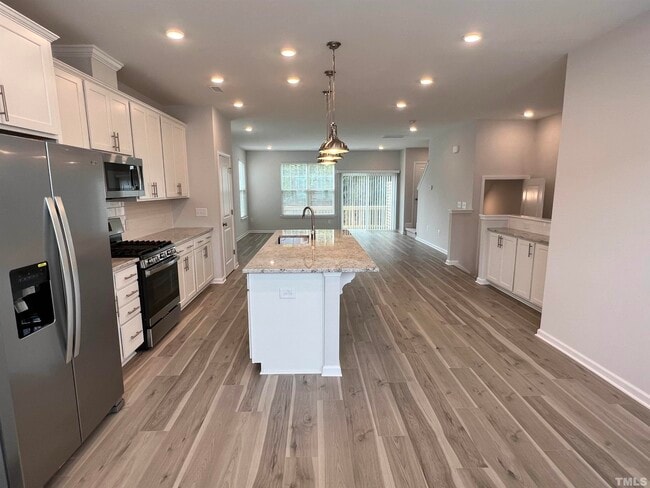 Building Photo - 1237 Commack Dr