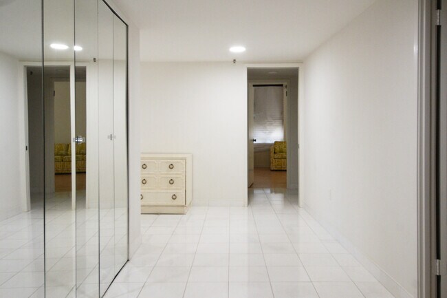 Foto del edificio - 2450 Presidential Way