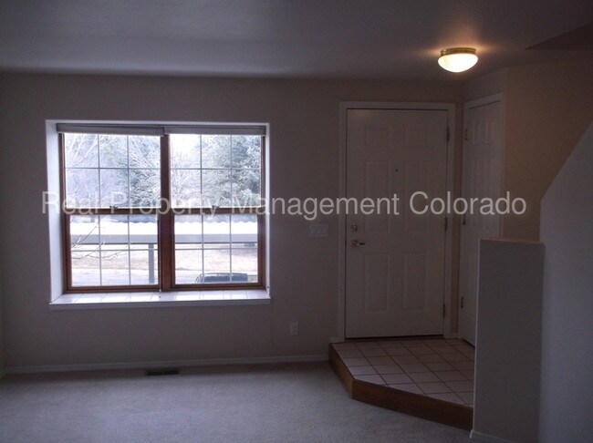 Building Photo - 6174 Colony Cir