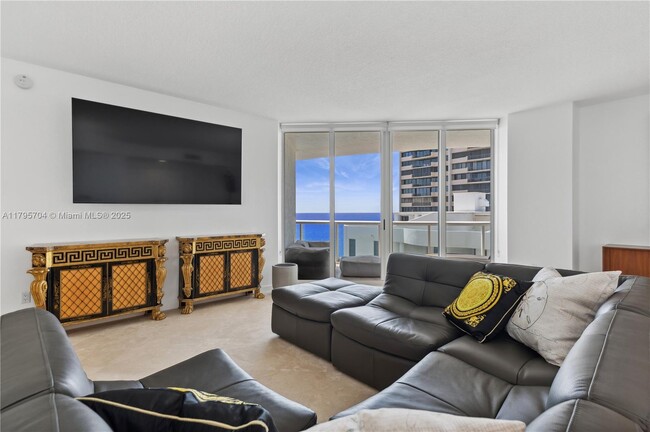 Foto del edificio - 4600 N Ocean Dr
