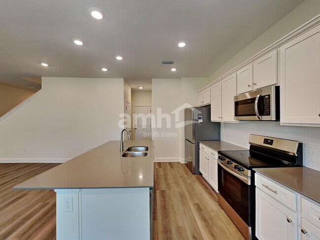 Foto del edificio - 1068 Grafton Ridge Dr
