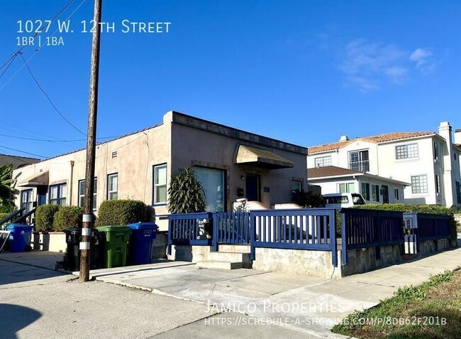 Building Photo - 1027 W 12th St