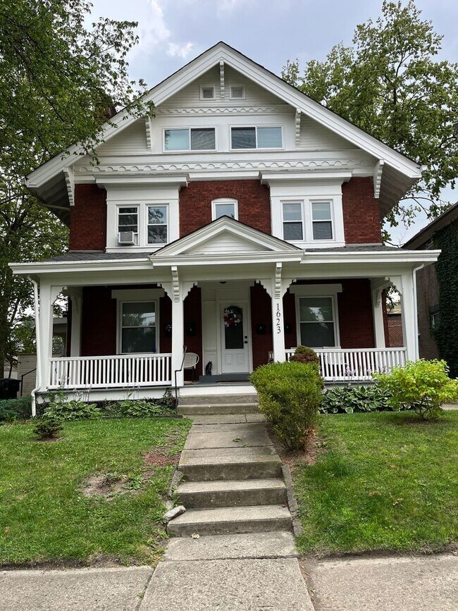Foto del edificio - 1623 Franklin Park S