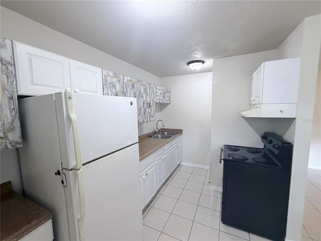 Building Photo - 507 Twin Pines Ln