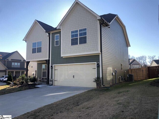 Building Photo - 132 Crowned Eagle Dr