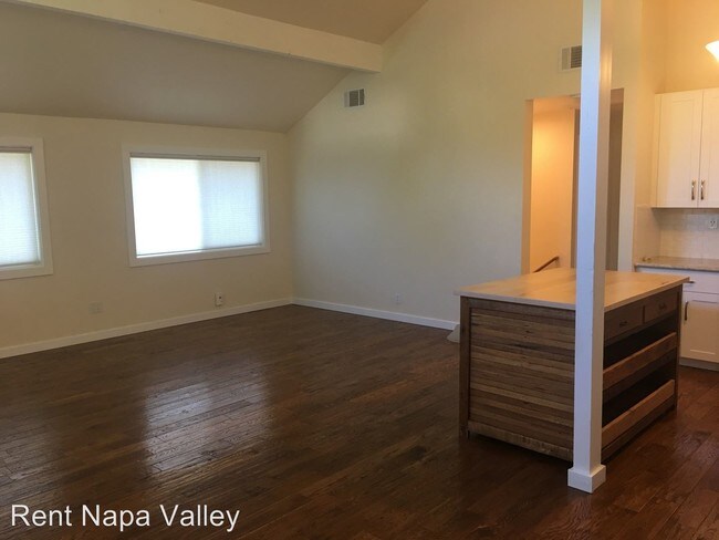 Building Photo - 3 br, 2.5 bath House - 1901 Foothill Blvd
