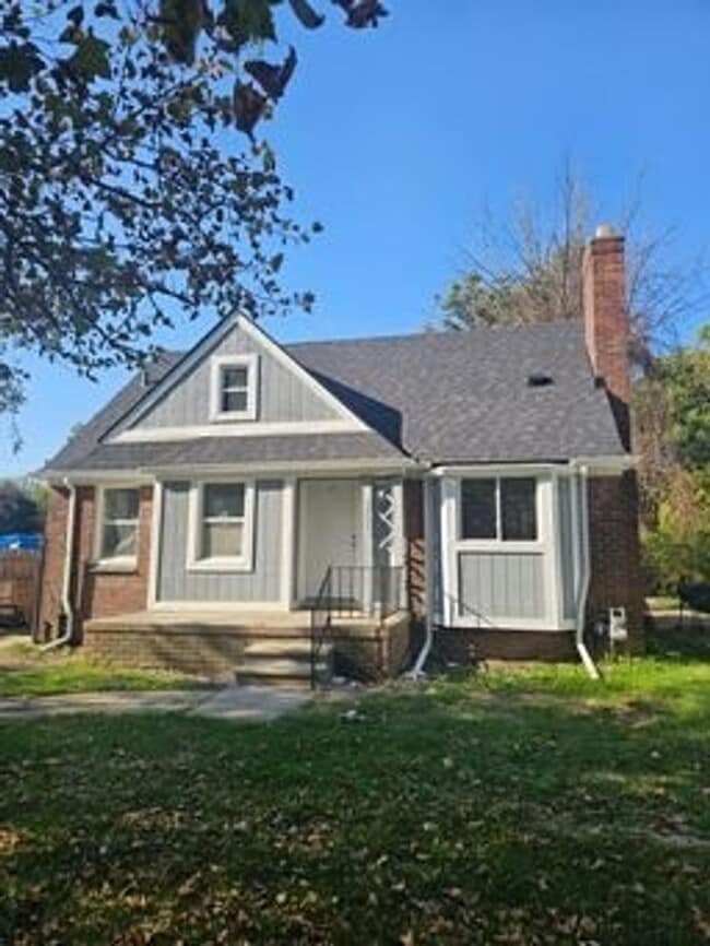 Building Photo - 5731 Neff Ave