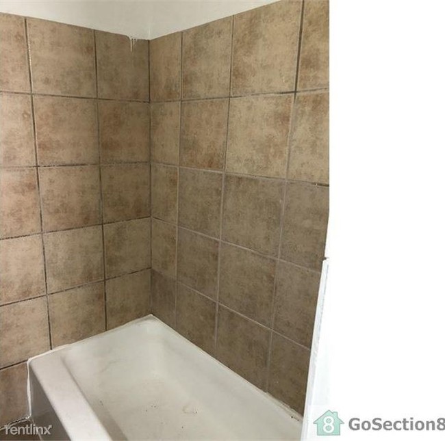 Building Photo - 3 br, 1.5 bath House - 2803 Norfolk Ave