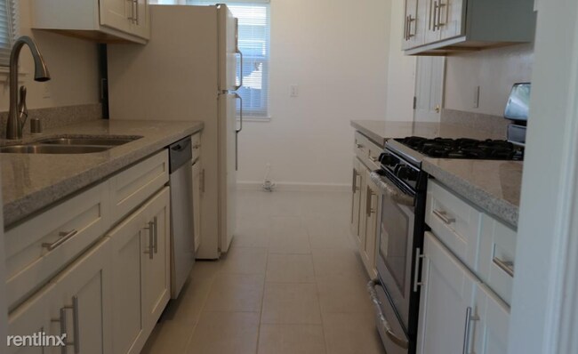 Building Photo - 3 br, 1 bath House - 1764 Scott Blvd