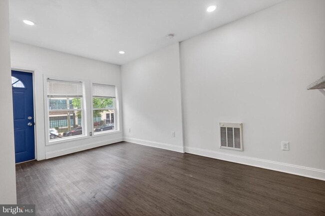 Building Photo - 3138 W Allegheny Ave